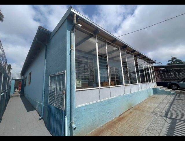 6 BEDROOM HOUSE FOR SALE IN BRIXTON